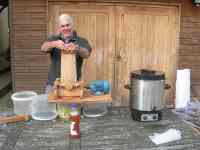 waterloo cottage farm apple juicing